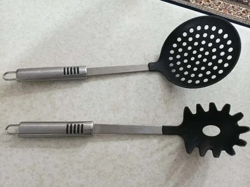 سرویس کفگیر ملاقه|ظروف پختوپز|صدرا-فارس, فاز ۱|دیوار