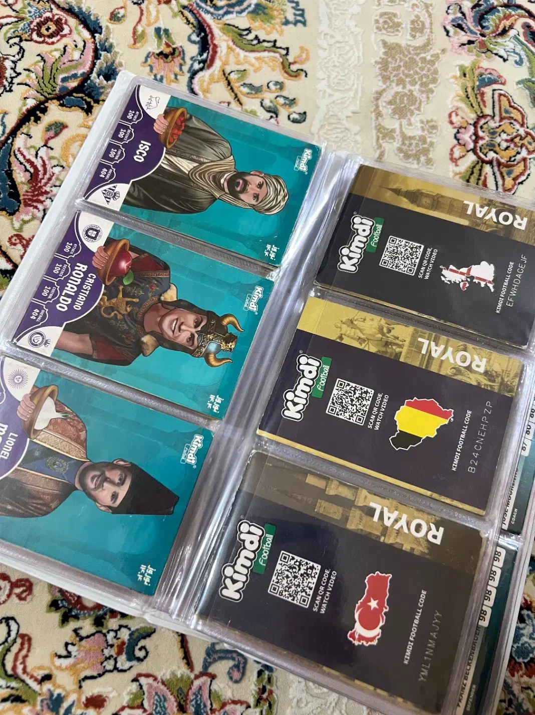 کیم دی|اسباببازی|صومعهسرا, |دیوار