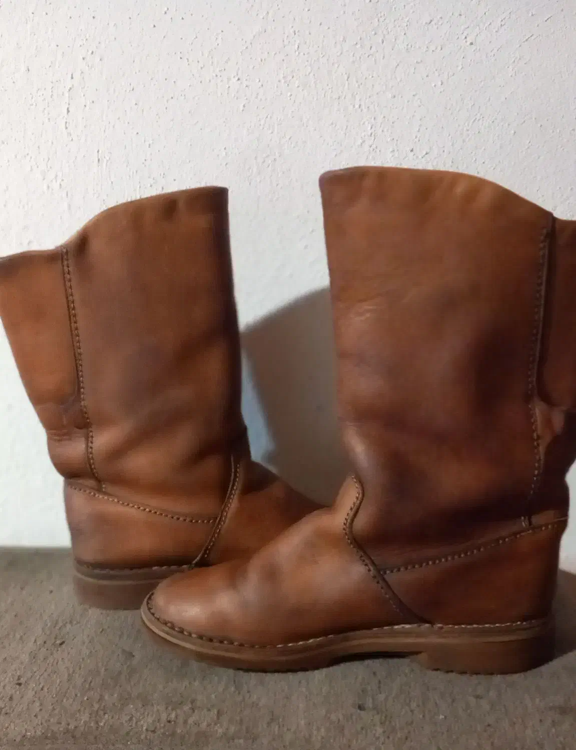 چکمه چرم زنانه|کیف، کفش، کمربند|رشت, منظریه|دیوار