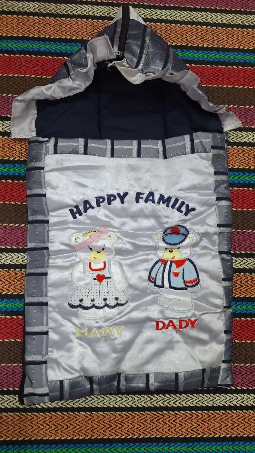 قنداق پیچ بچه نو|کفش و لباس بچه|نکا, |دیوار