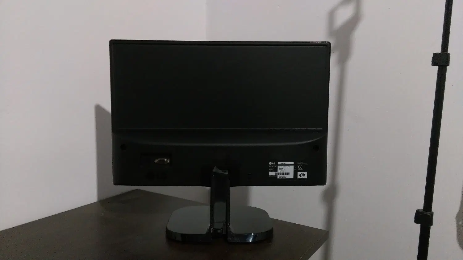 LG 20mp48A|رایانه رومیزی|آستانه اشرفیه, |دیوار