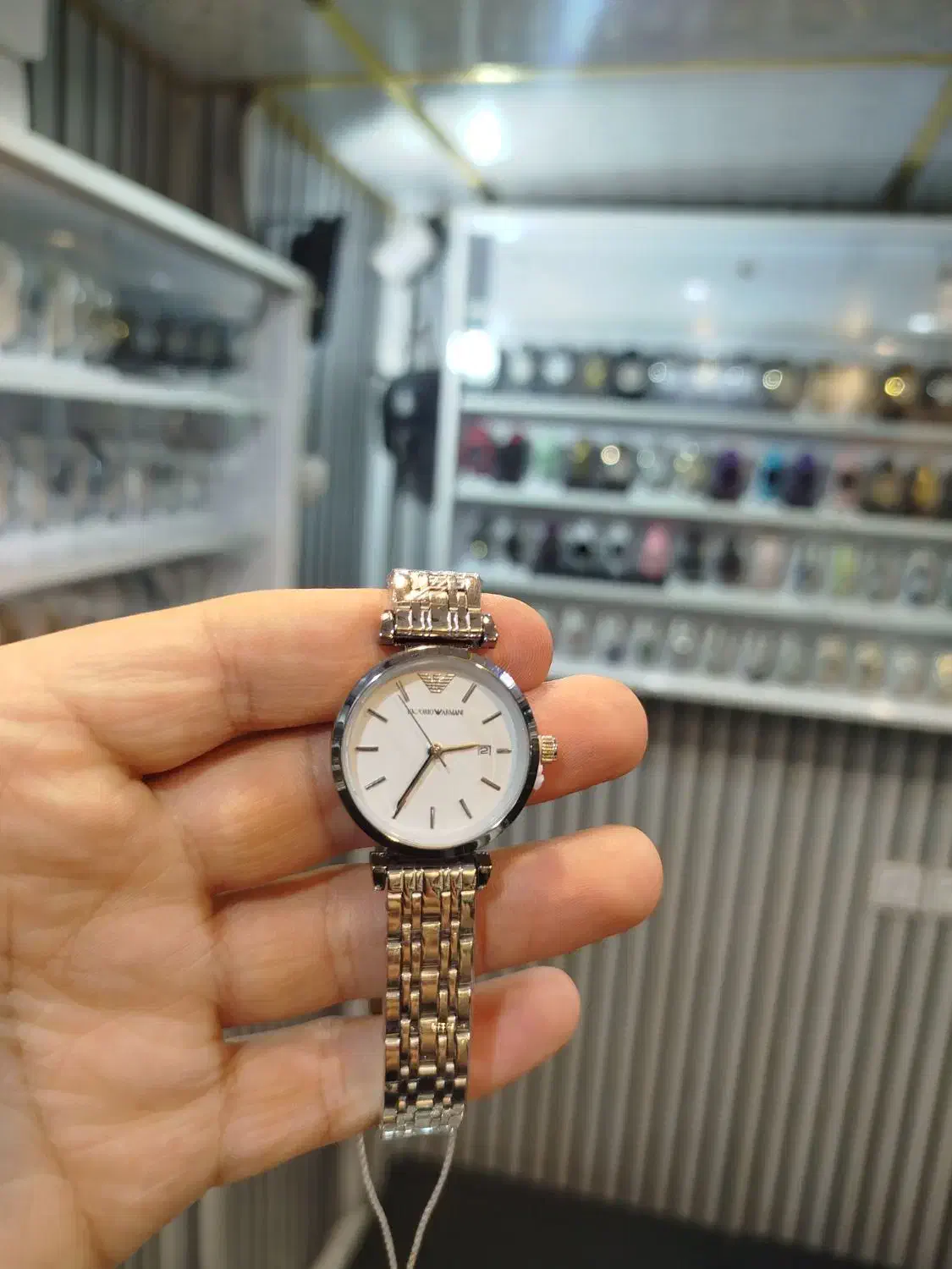 حراج روز زن|ساعت|بروجرد, |دیوار