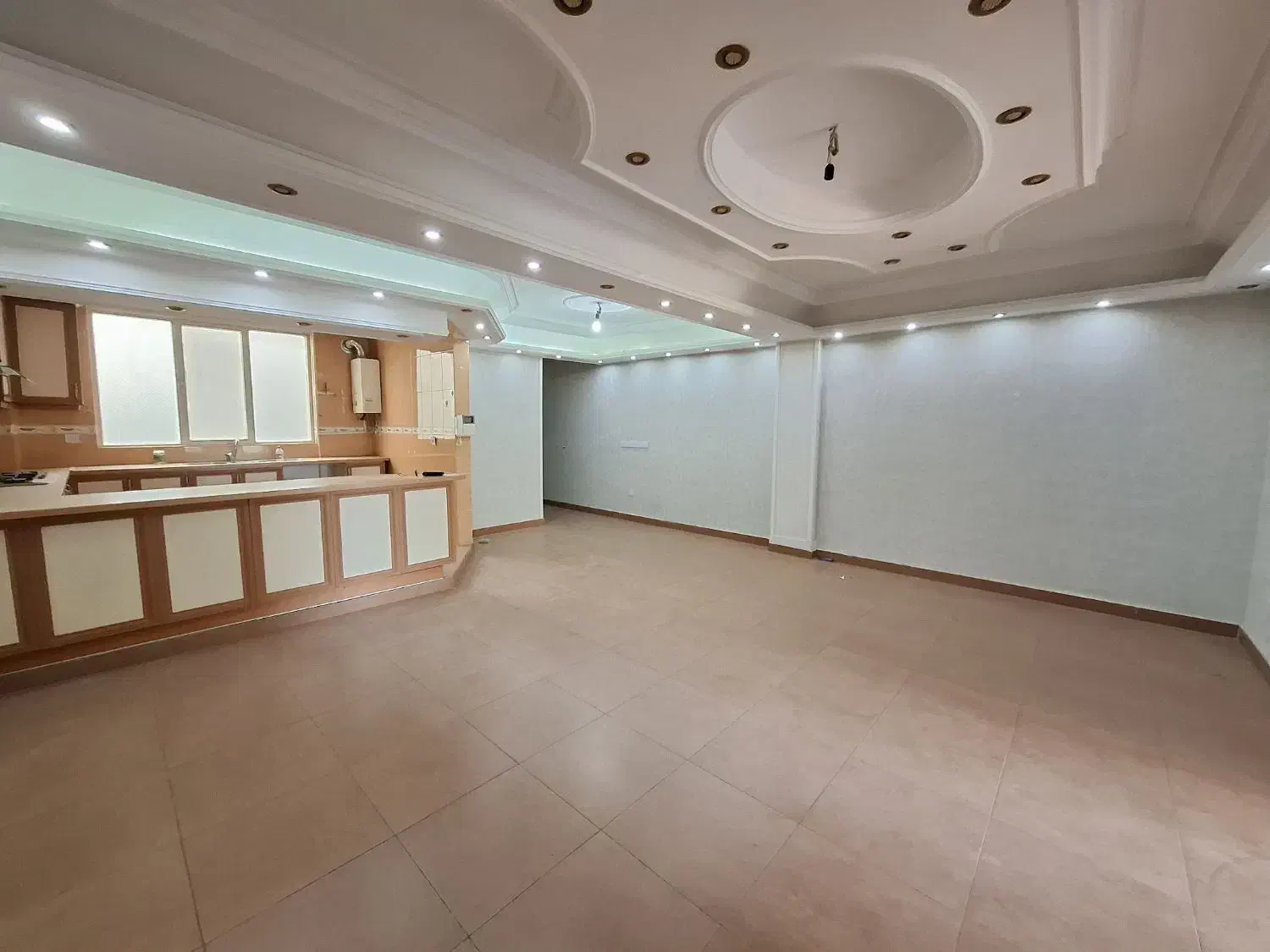 90m/لوکیشن قوی کارخانه قند/تخلیه/مرتب|اجارهٔ آپارتمان|کرج, کارخانه قند|دیوار