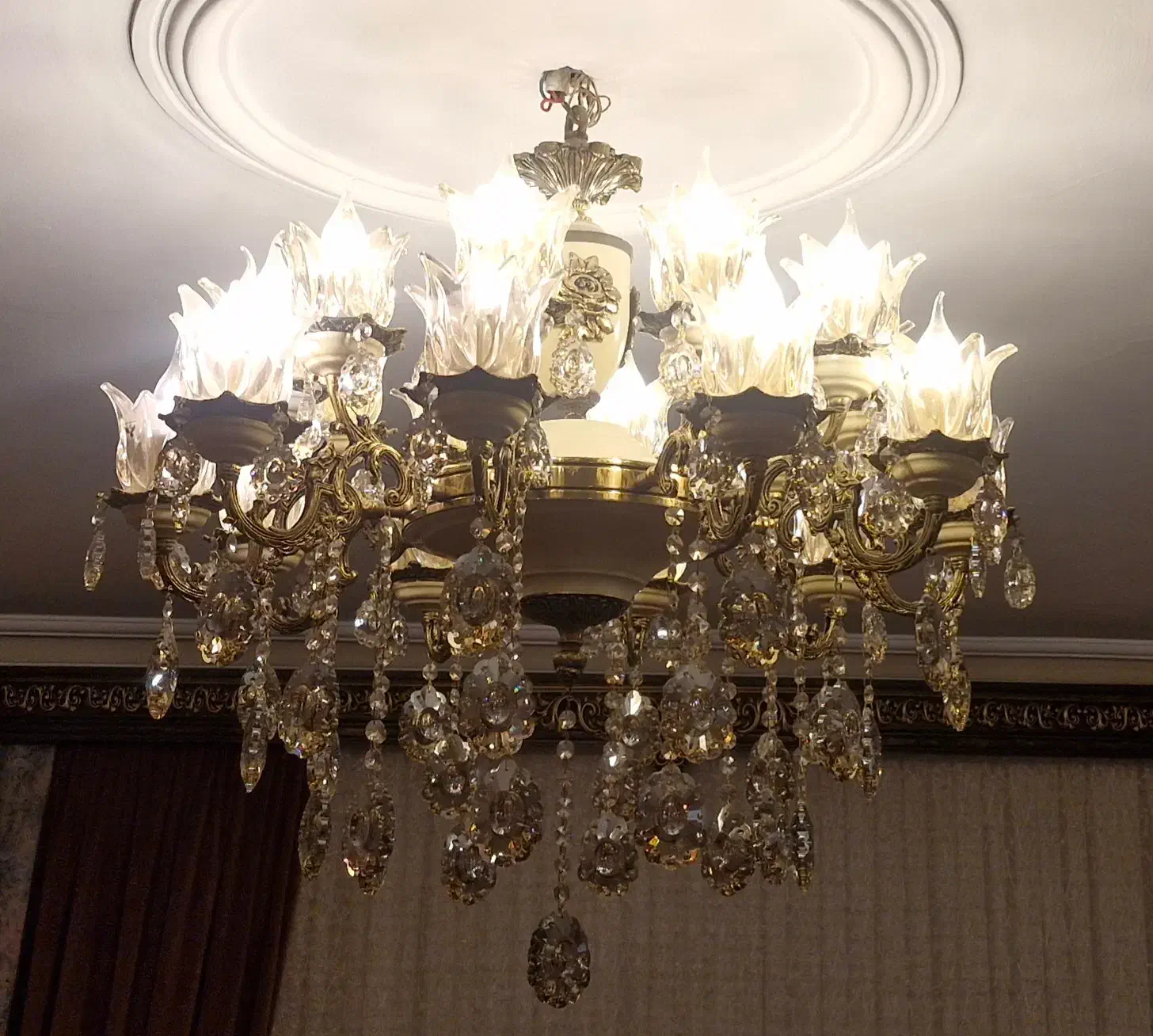 لوستر 20 شاخه|لوستر و چراغ آویز|کرج, چهارصد دستگاه|دیوار