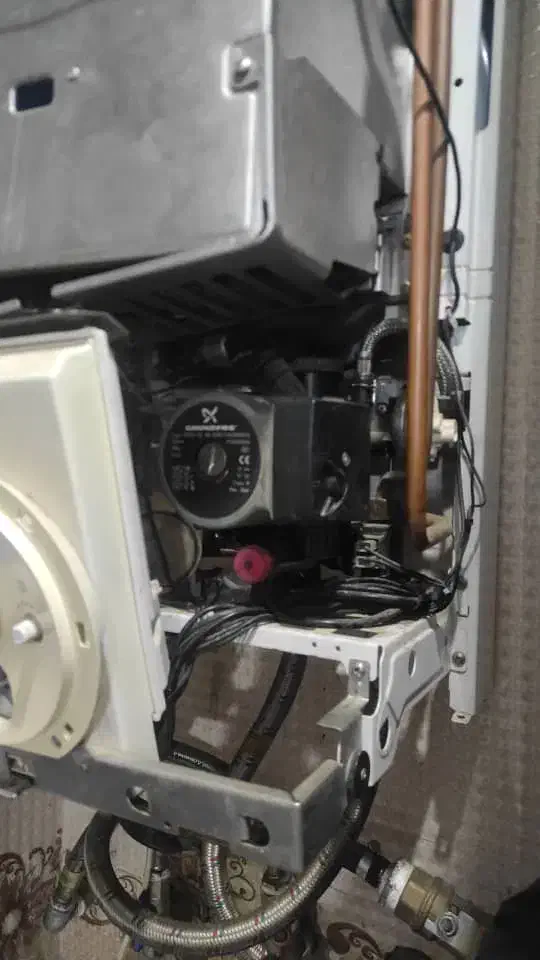 تعمیر و سرویس انواع پکیج دیواری ایرانی و خارجی|خدمات پیشه و مهارت|کرمان, |دیوار