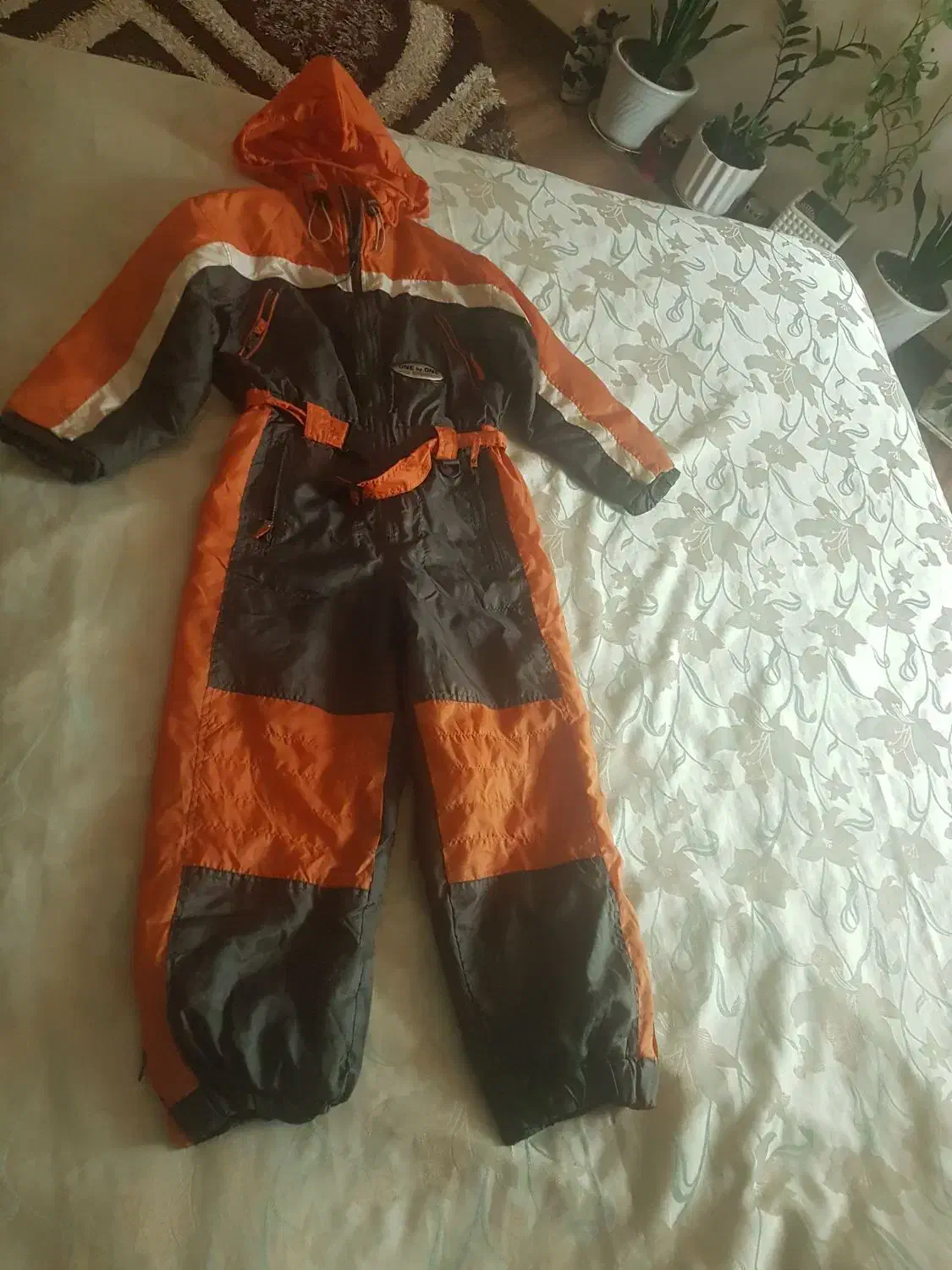 لباس اسکی/ سایز۱۴۰|ورزشهای زمستانی|کرج, دهقان ویلا|دیوار