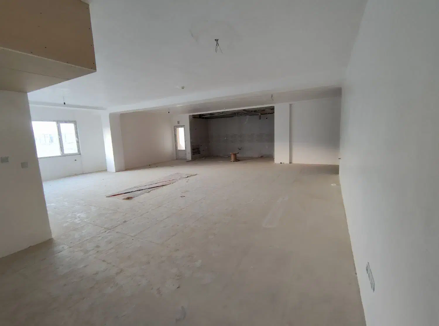 آپارتمان 200 متری صفر وام دار زیر قیمت|فروش آپارتمان|شیراز, میانرود|دیوار