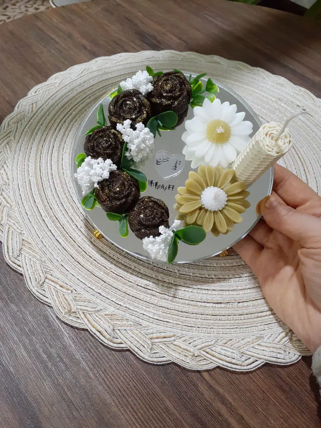 حنا آرایی با قیمت مناسب|صنایع دستی و سایر لوازم تزئینی|لردگان, |دیوار