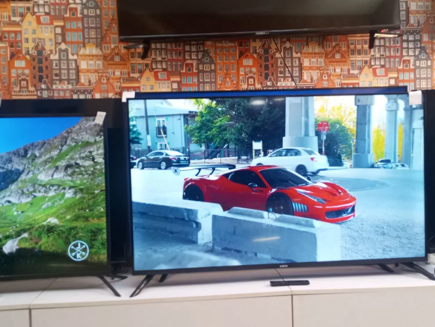 UNEVA.   55|تلویزیون و پروژکتور|تبریز, |دیوار