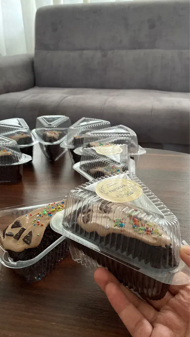 سفارش انواع کیک های کافهای به صورت اسلایسی و کامل|خوردنی و آشامیدنی|چالوس, |دیوار