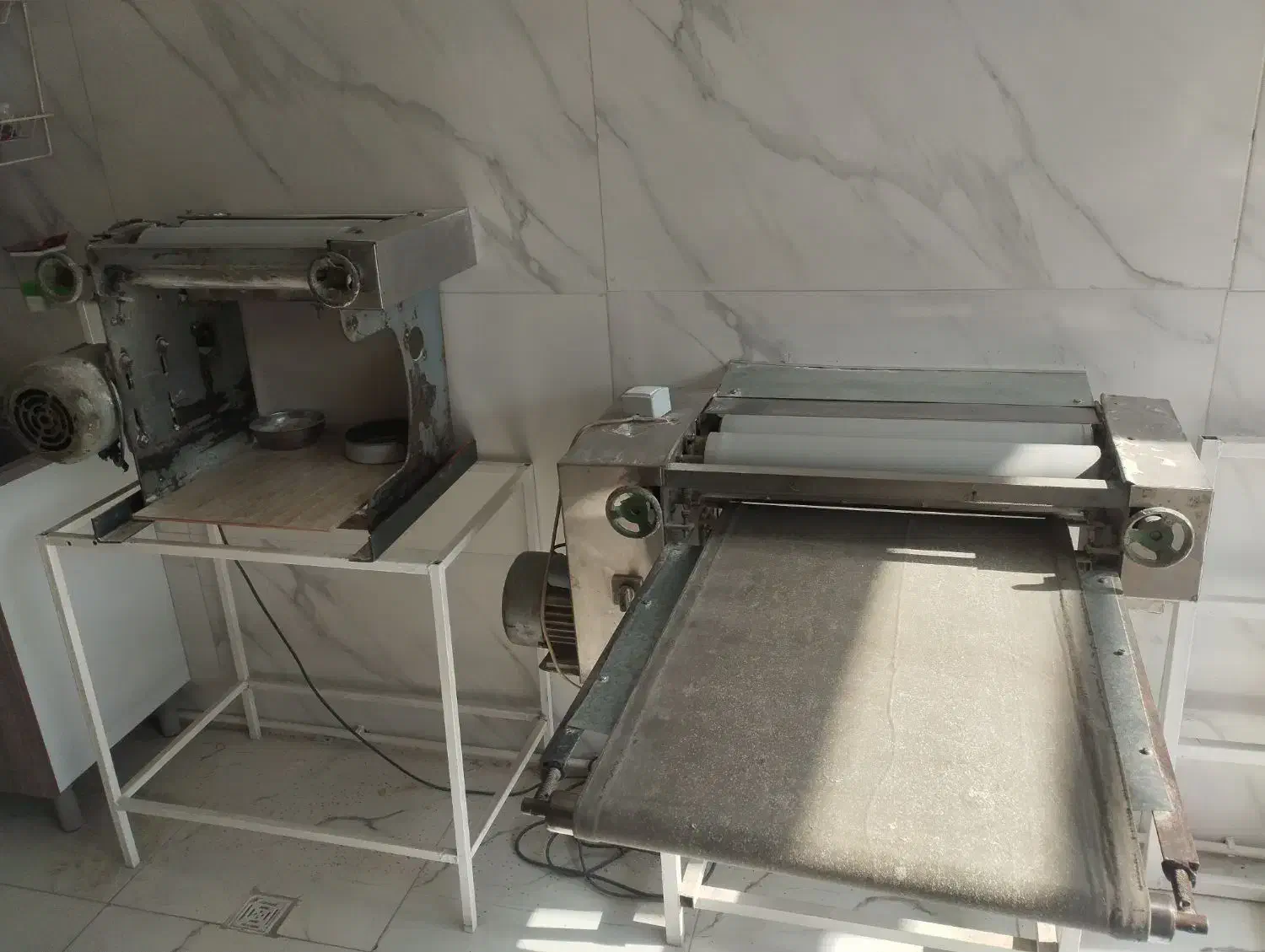 دستگاه‌پهن‌کن‌|ماشین‌آلات صنعتی|آران و بیدگل, |دیوار