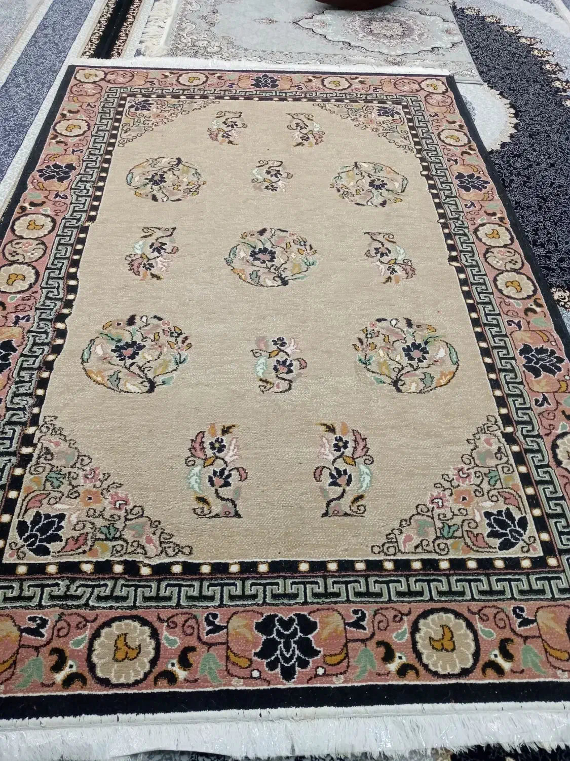 قالی چهارمتری|فرش|شیراز, شهرک سراج‎|دیوار