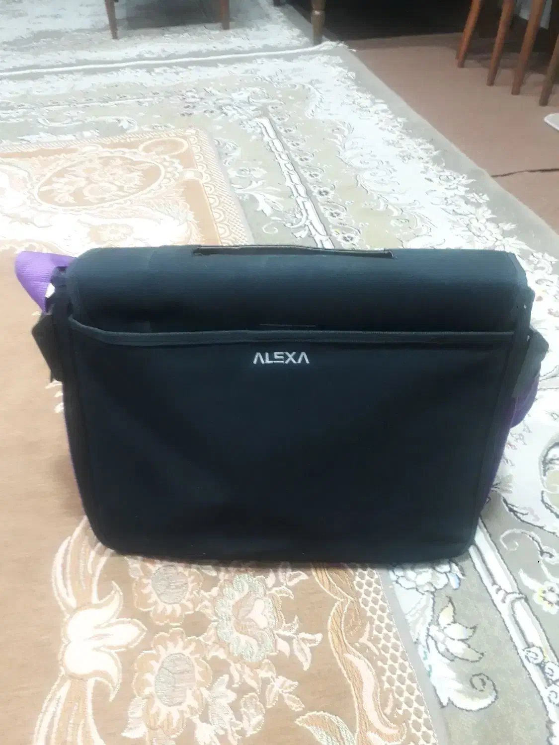 کیف|کیف، کفش، کمربند|لنجان, |دیوار