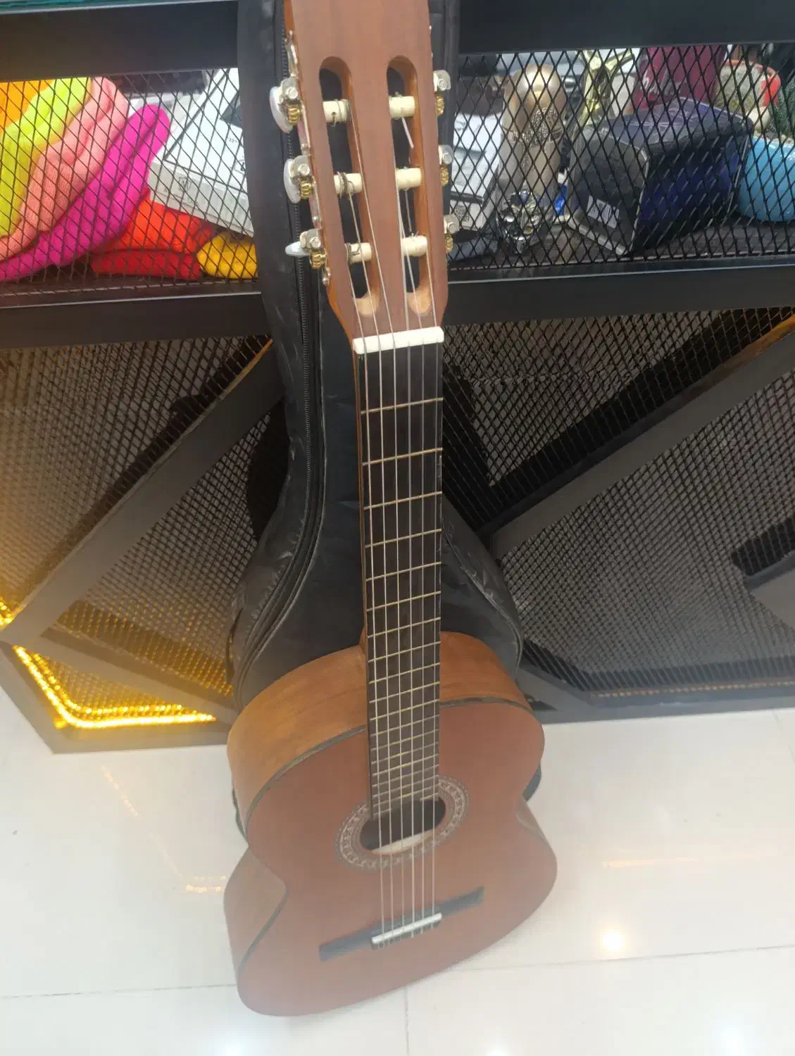 گیتار کلاسیک مدل پارسی m3|گیتار، بیس، امپلیفایر|قوچان, |دیوار