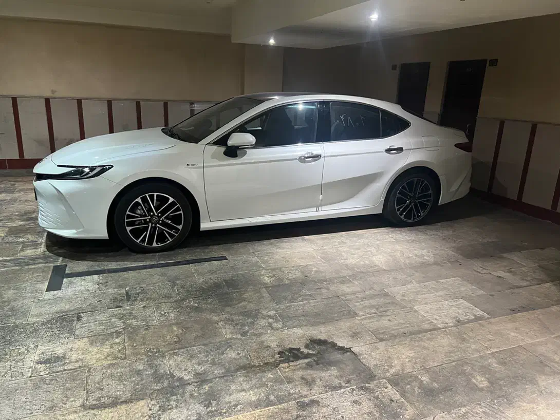 تویوتا کمری ۲۰۲۵ پریمیوم ادیشن هیبرید|خودرو سواری و وانت|تهران, درکه|دیوار