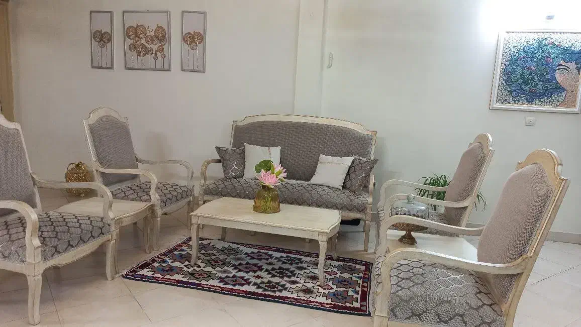 مبل|مبلمان خانگی و میز عسلی|قدس, شهر‌قدس|دیوار