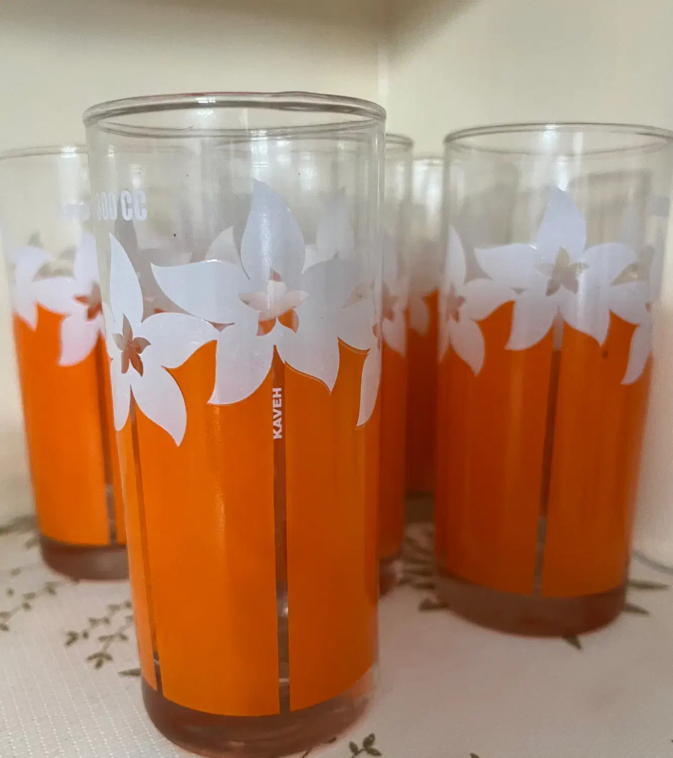 لیوان|ظروف سرو و پذیرایی|محلات, |دیوار