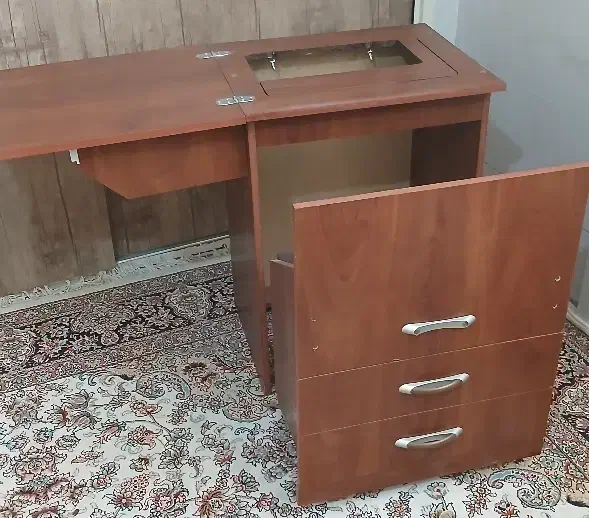 میز چرخ خیاطی|لوازم خیاطی و بافتنی|کرج, شهرک فهمیده|دیوار