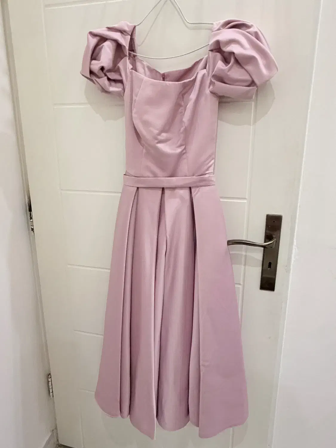 پیراهن مجلسی|لباس|آمل, |دیوار