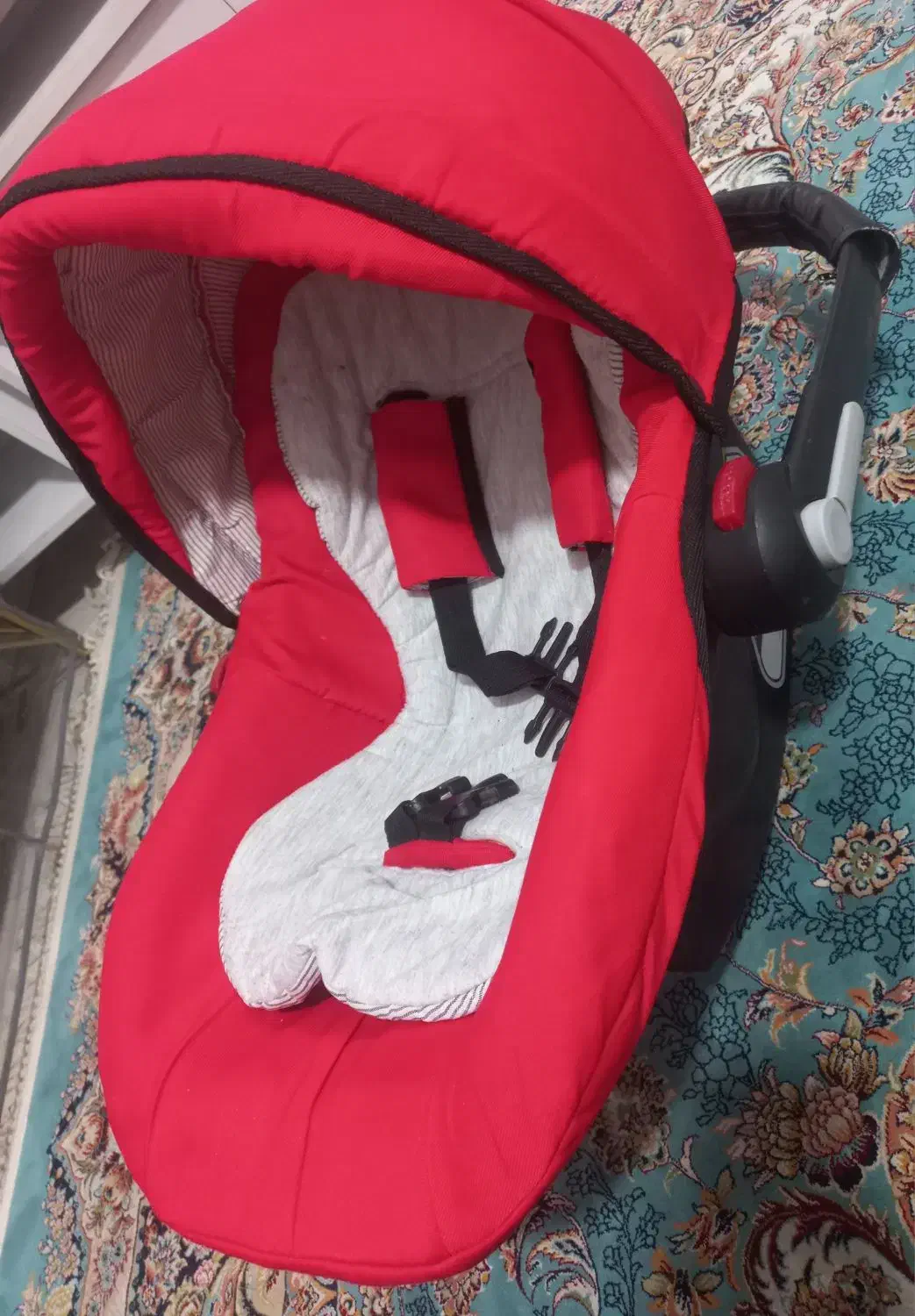 کریر نوزاد|کالسکه و لوازم جانبی|شاهینشهر, فردوسی|دیوار