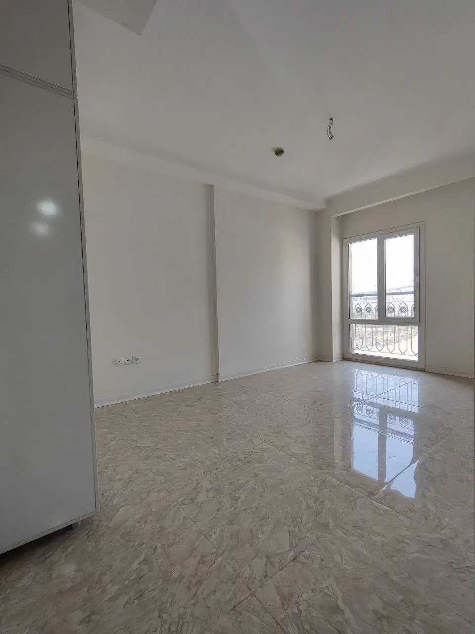 ۱۴۰ متر برج مجلل شخصی ساز خوش نقشه دریاچه