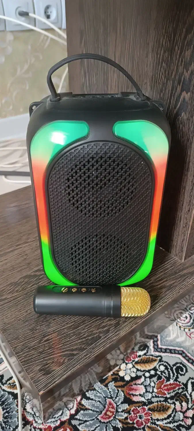 اسپیکر بی سیم قابل حمل Sing-E به همراه میکروفون|پخشکننده همراه|شاهینشهر, فیض|دیوار