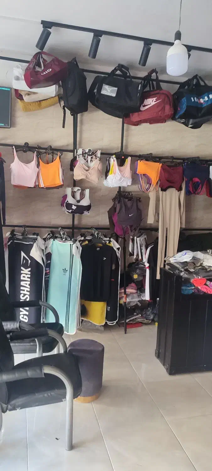 واگذاری لباس ورزشی با تمام وسایل|لباس|مشکیندشت, |دیوار