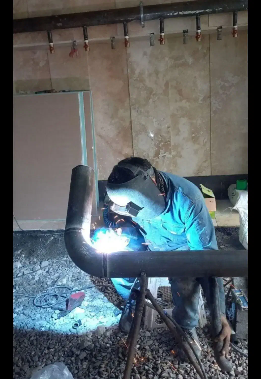 گازکشی،جوشکاری،جوشکاری آتش نشانی،نرده،تاسیسات|خدمات پیشه و مهارت|کرمانشاه, |دیوار