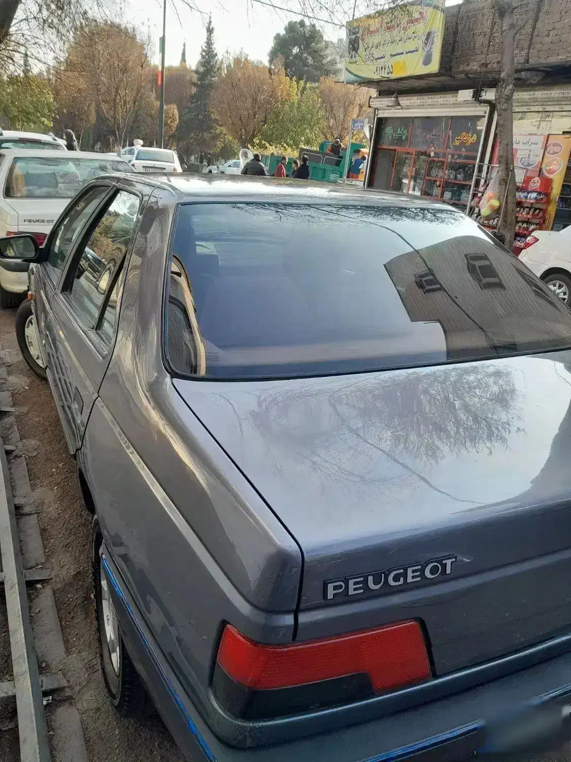 پژو ۴۰۵ خاکستری مدل ۹۶|خودرو سواری و وانت|تهران, شهرک شریعتی|دیوار