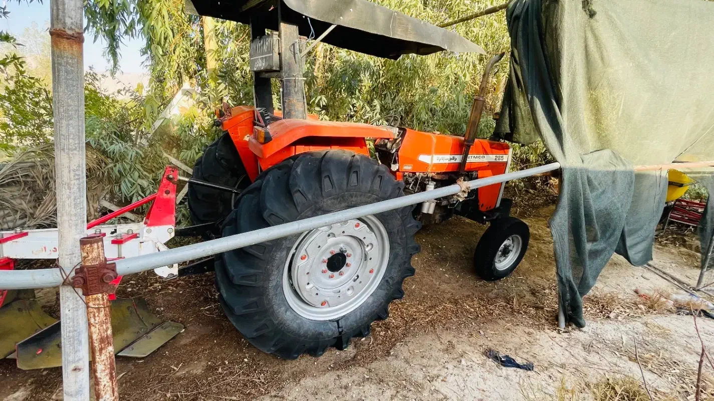 تراکتور ۲۸۵ مدل ۸۳ تک|خودرو سنگین|دوگنبدان, |دیوار