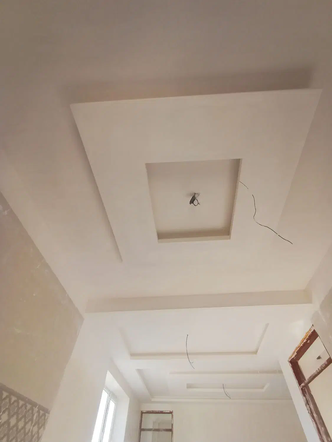 گچکار گچکاری لکه گیری نور مخفی بنایی|خدمات پیشه و مهارت|همدان, |دیوار