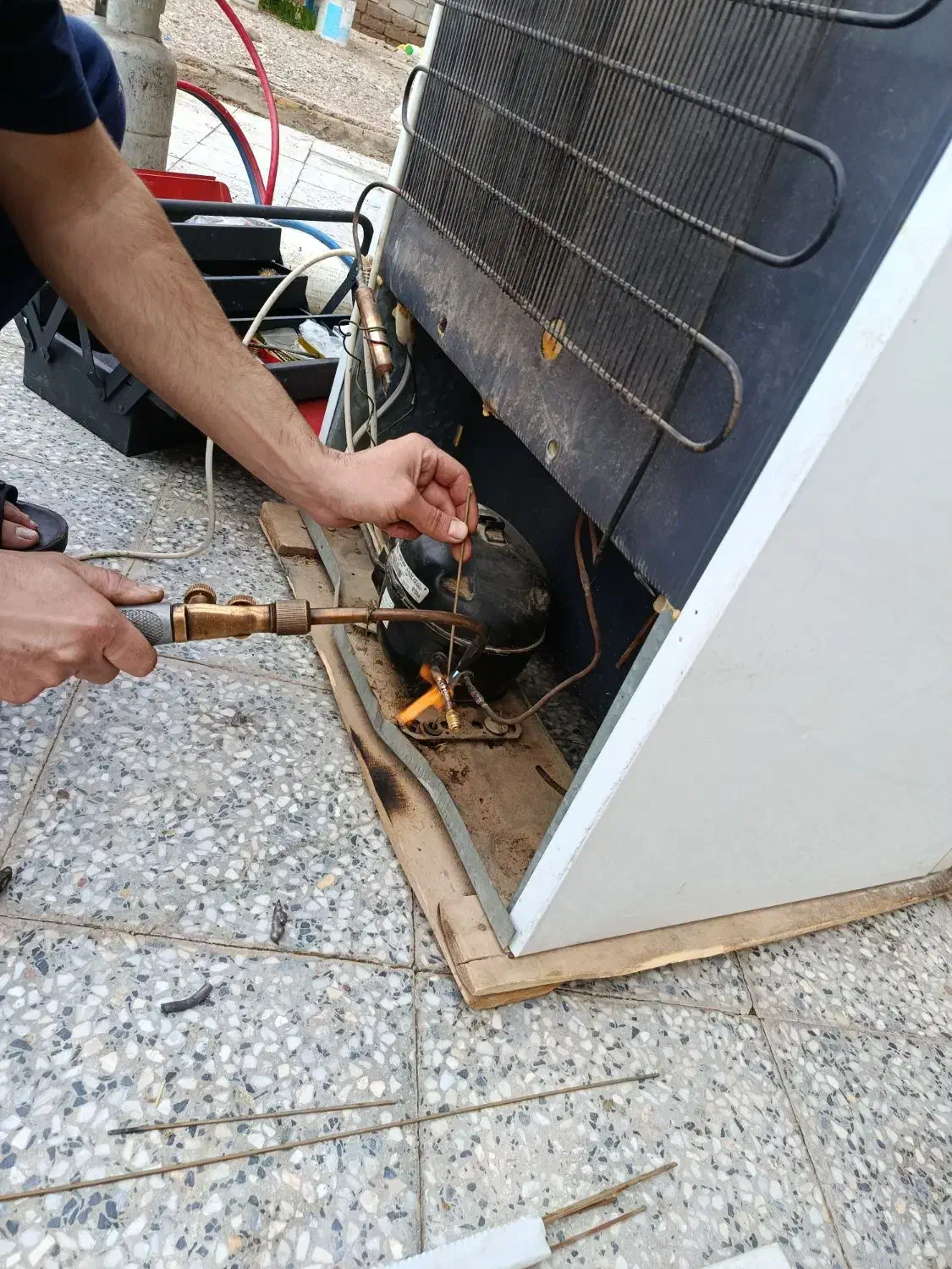 تعمیرات ابگرمکن و یخچال|خدمات پیشه و مهارت|دهلران, |دیوار