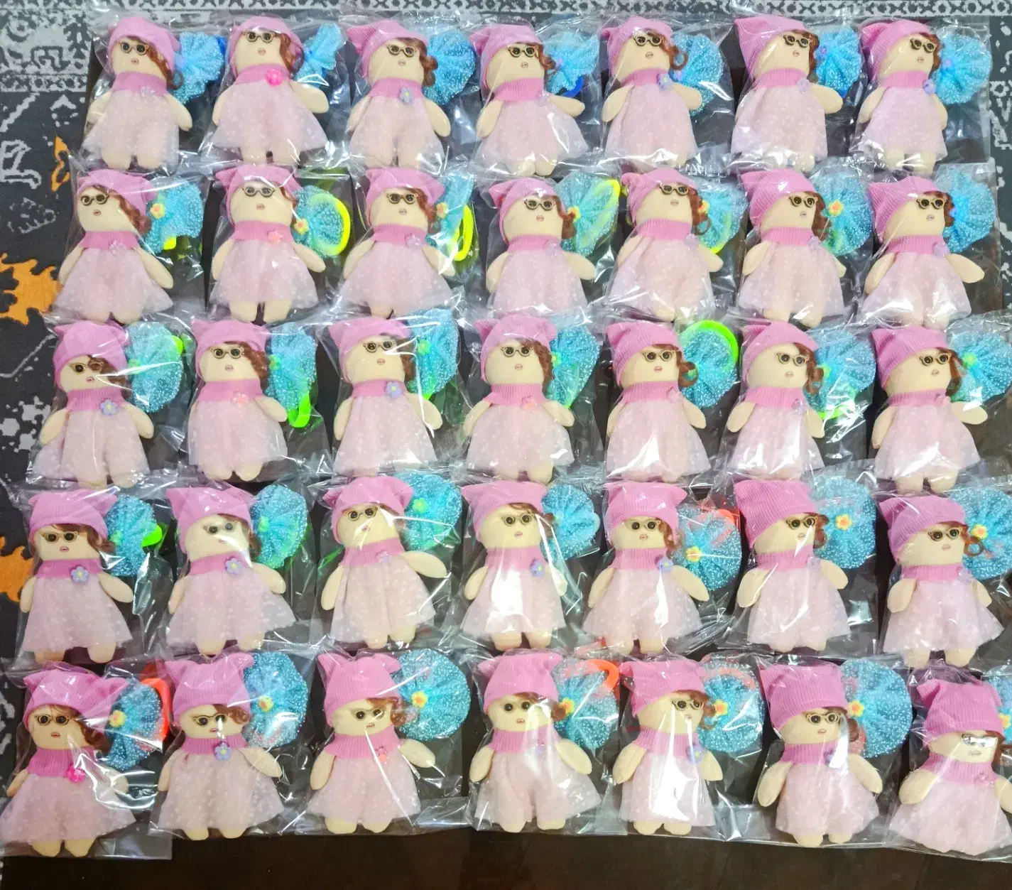 عروسک روسی|اسباب‌‌بازی|قم, نیروگاه|دیوار