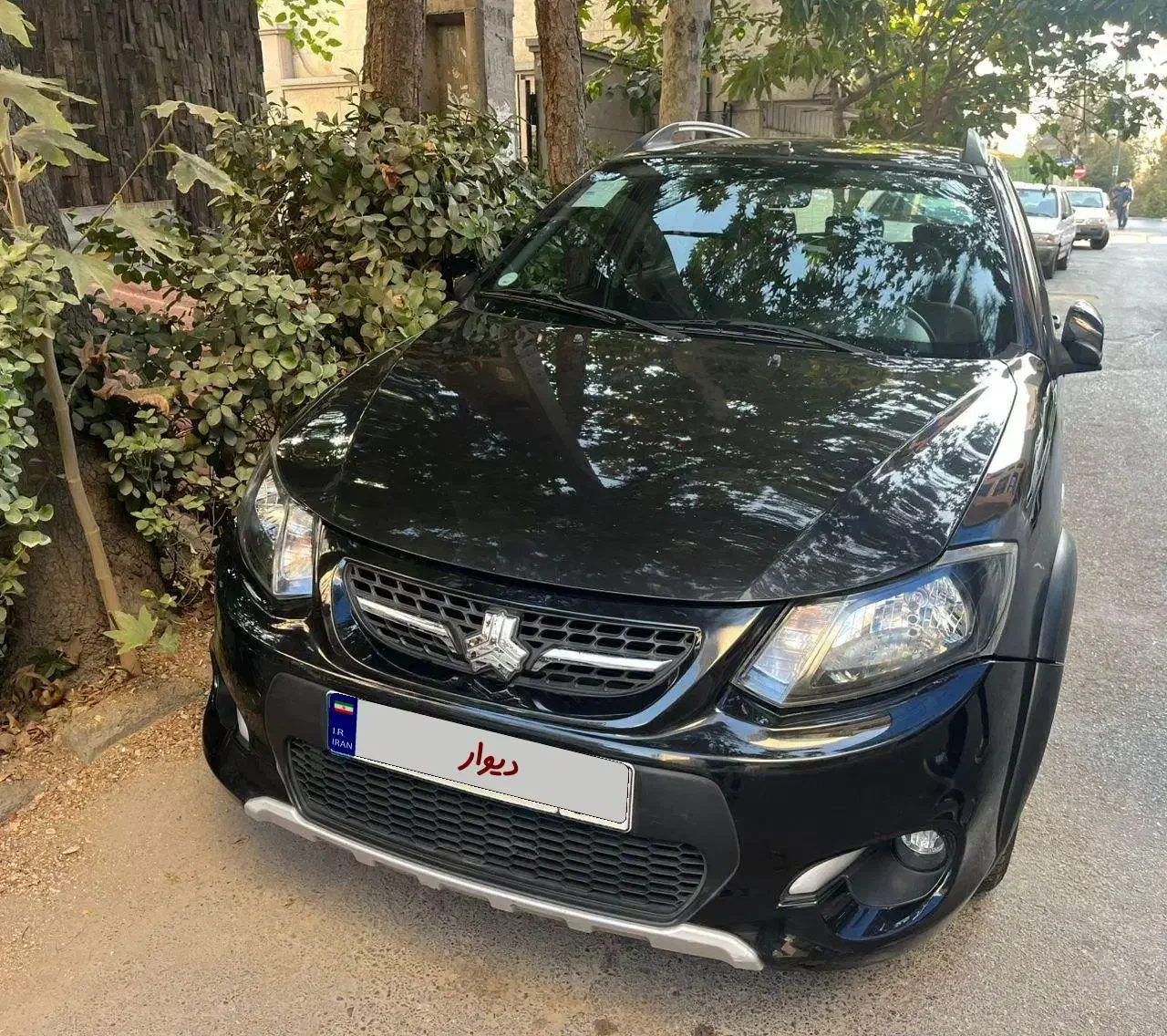 کوییک دنده ای ساده مشکی مدل 99|خودرو سواری و وانت|تهران, فاطمی|دیوار