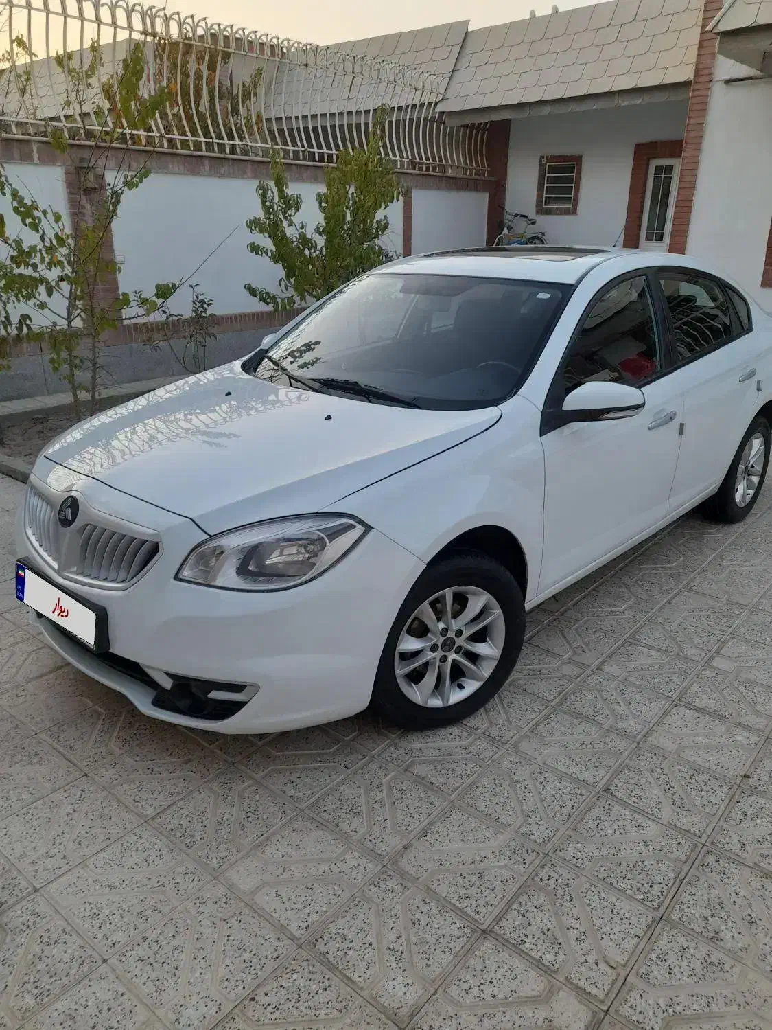 برلیانس 330 مدل ۹۶  اتومات|خودرو سواری و وانت|مشهد, آزادشهر|دیوار