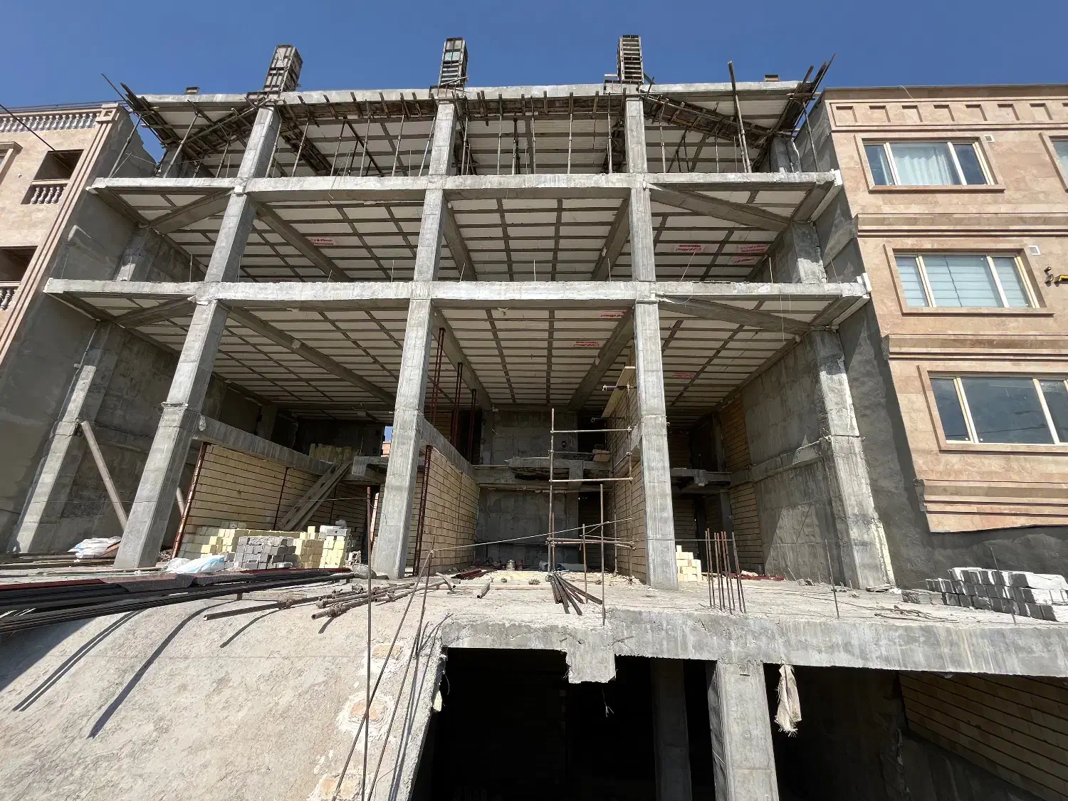 فرصت استثنایی تنها مغازه ۵۰ متری  مجتمع بازرگانان|فروش مغازه و غرفه|شیراز, شهرک کوثر|دیوار