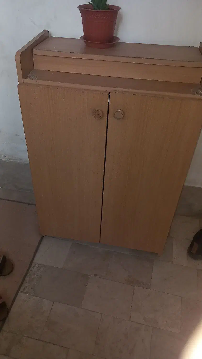 جا کفشی|جاکفشی، کمد، دراور|بومهن, |دیوار