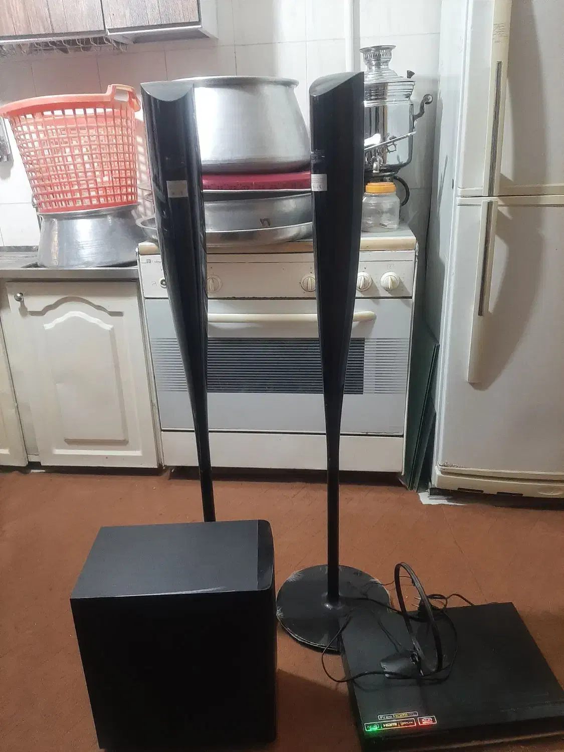 یک باند کامل یعنی ۳ عدد با دی‌وی‌دی|سیستم صوتی خانگی|هشتگرد, شهرک وحدت|دیوار