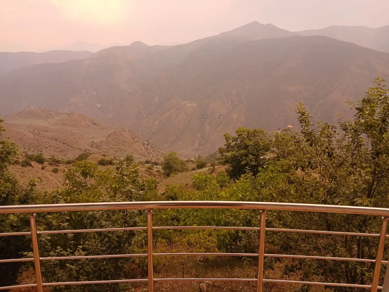 اجاره شبانه یک واحد در شهر کوهستانی آلاشت|اجارهٔ کوتاه‌مدت آپارتمان و سوئیت|آلاشت, |دیوار