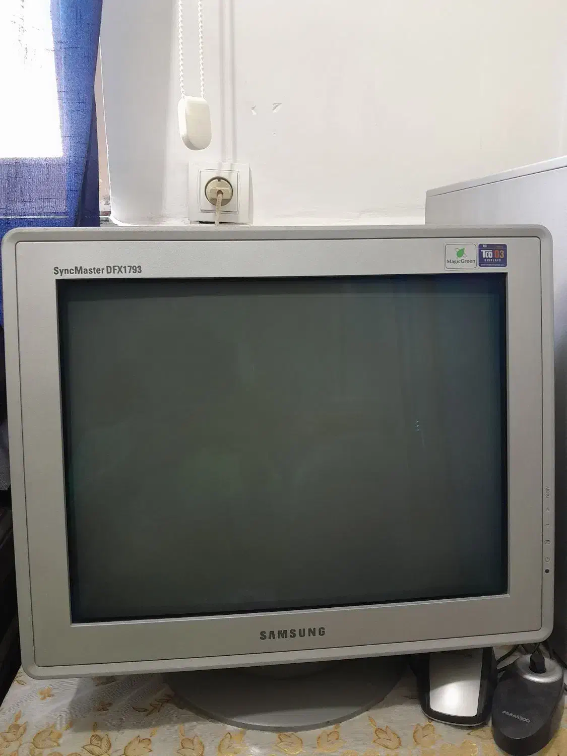 رایانه رومیزی درحد نو|رایانه رومیزی|کوهسار (البرز), |دیوار