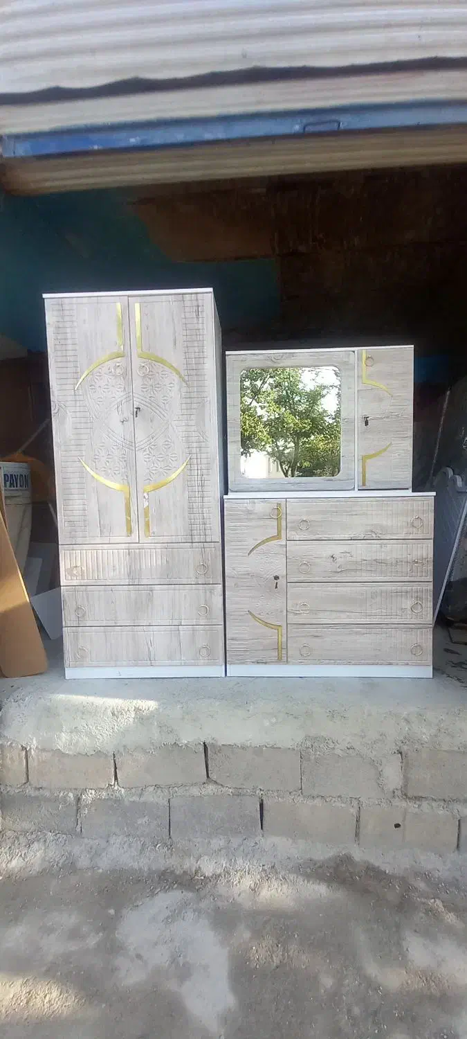 دراور|جاکفشی، کمد، دراور|قروه, |دیوار