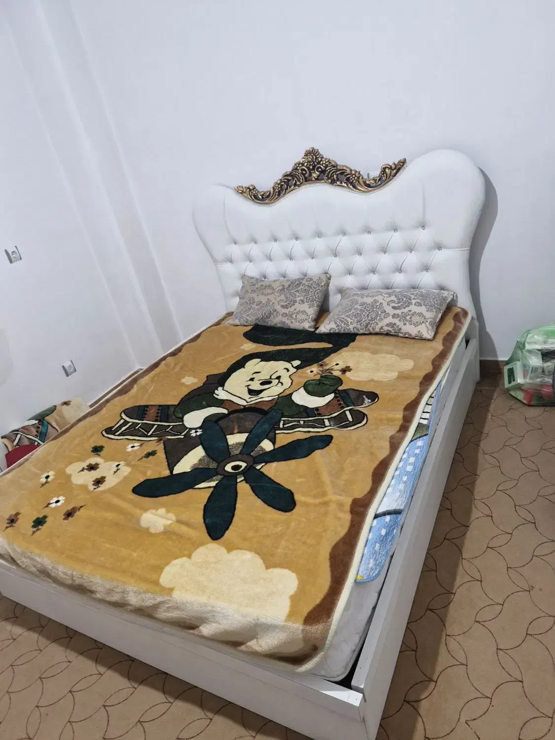 تخت دونفره|تخت و سرویس خواب|ایلام, |دیوار