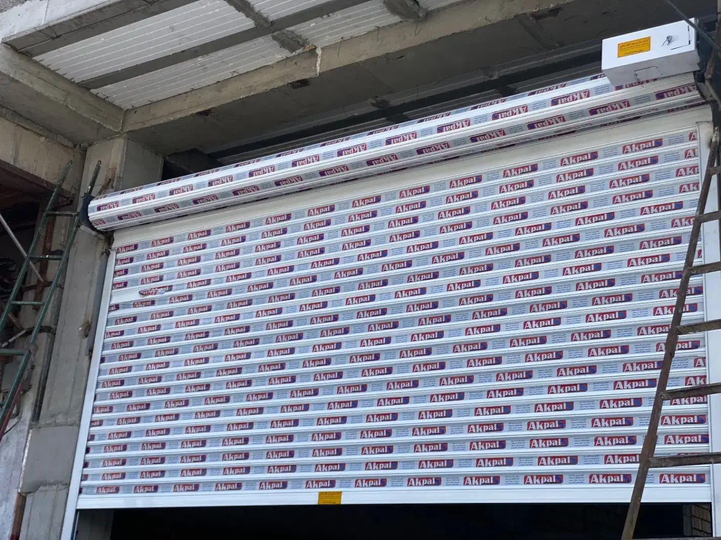 کرکره برقی وسنتی (تعمیرات واجرا)|خدمات پیشه و مهارت|زنجان, |دیوار