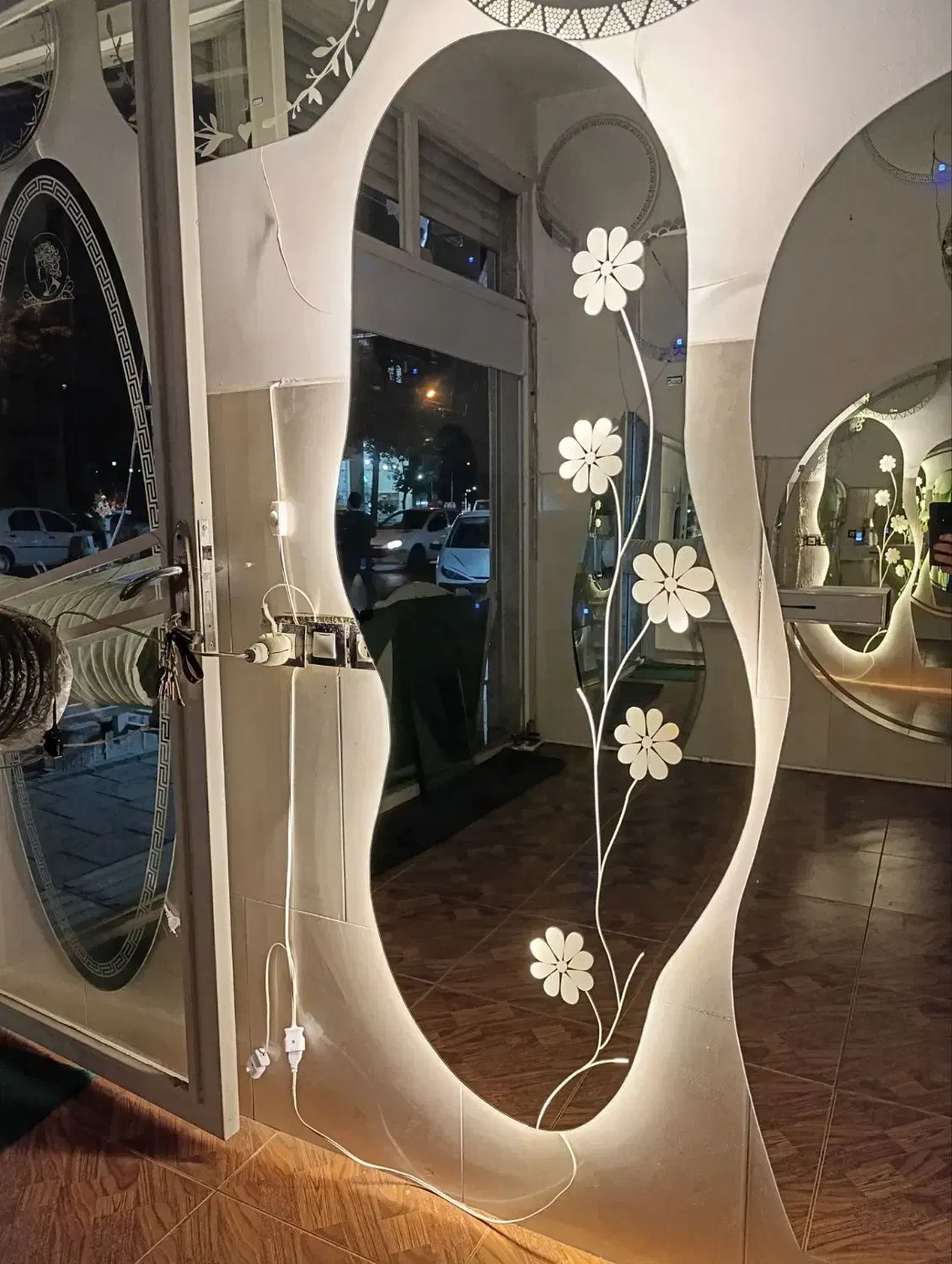 آینه قدی بک لایت و دفرمه|آینه|ارومیه, |دیوار