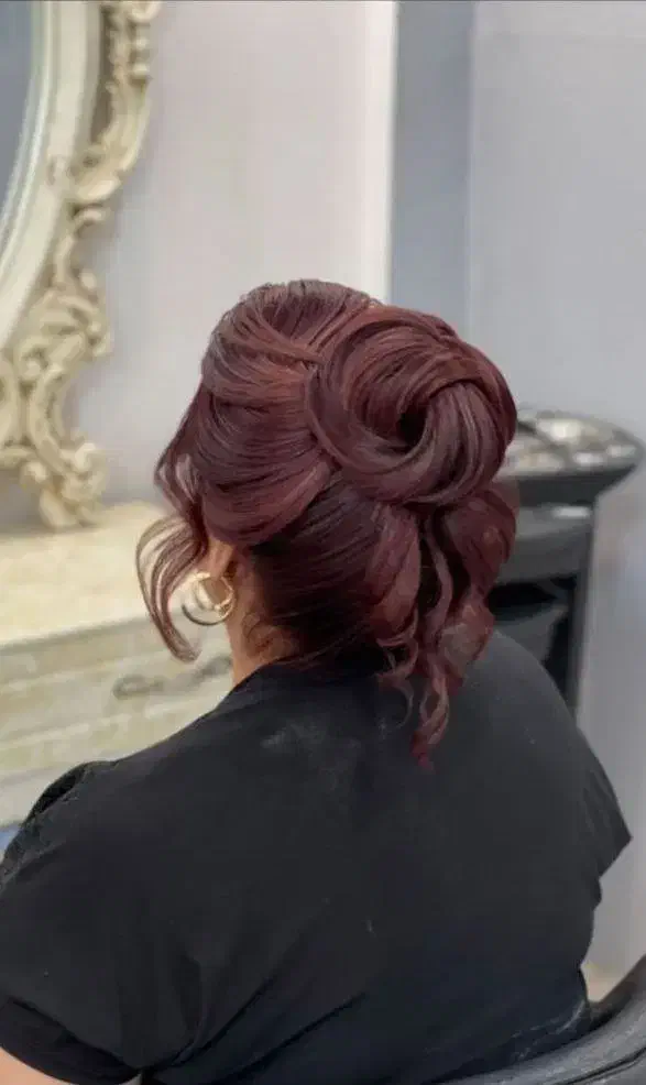 میکاپ فقط ۵۰۰برای ده روز|خدمات آرایشگری و زیبایی|دورود, |دیوار