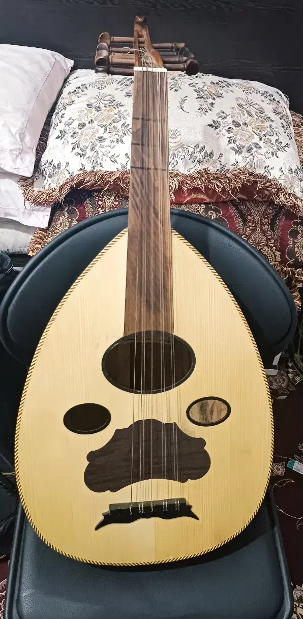 عود|سازهای سنتی|رودان, |دیوار