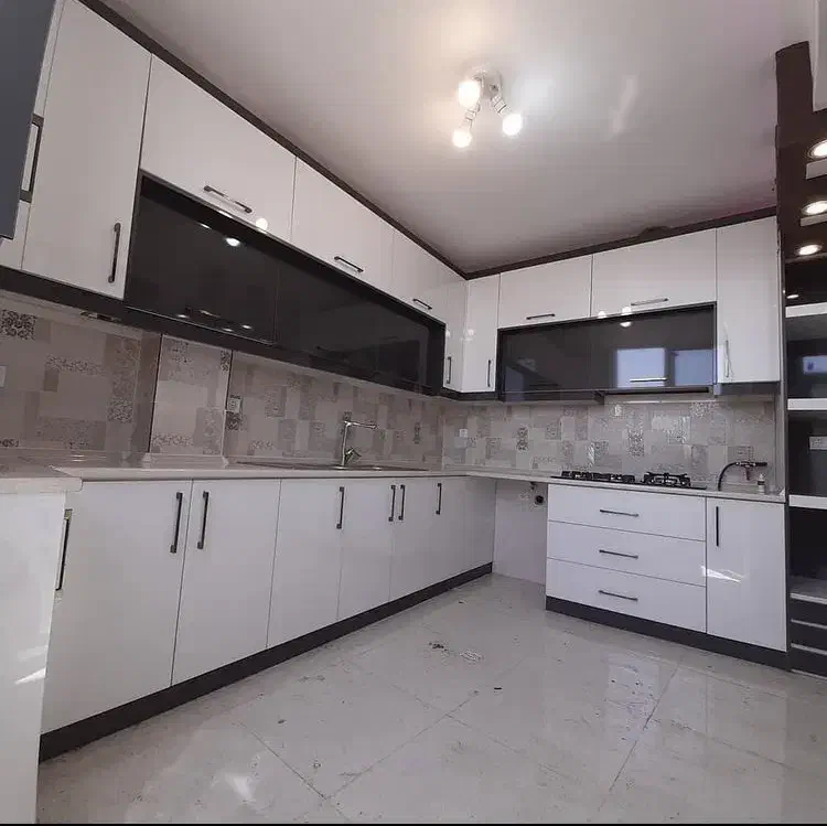 منزل دوطبقه آپارتمان چمگردان|فروش آپارتمان|لنجان, |دیوار