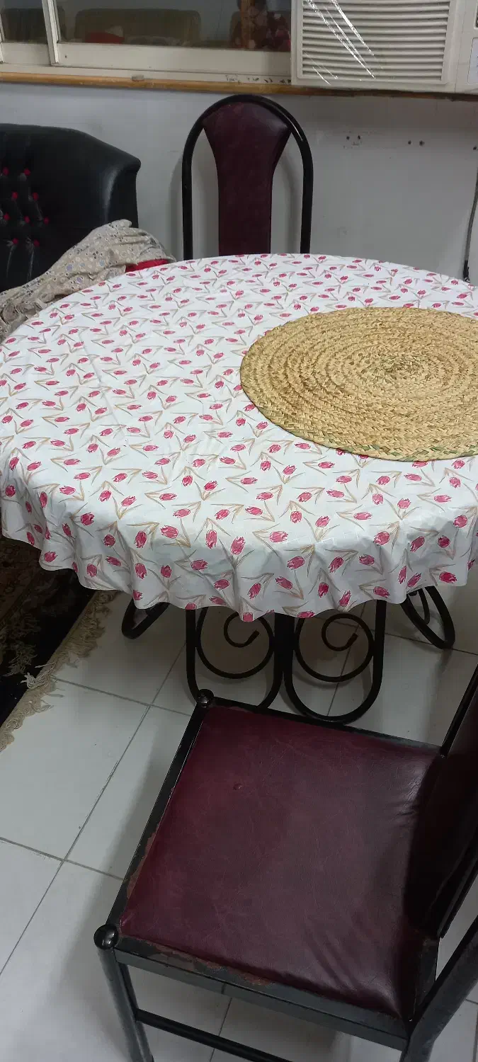 میز نهار خوری|میز و صندلی غذاخوری|لاهیجان, خمیر کلایه|دیوار