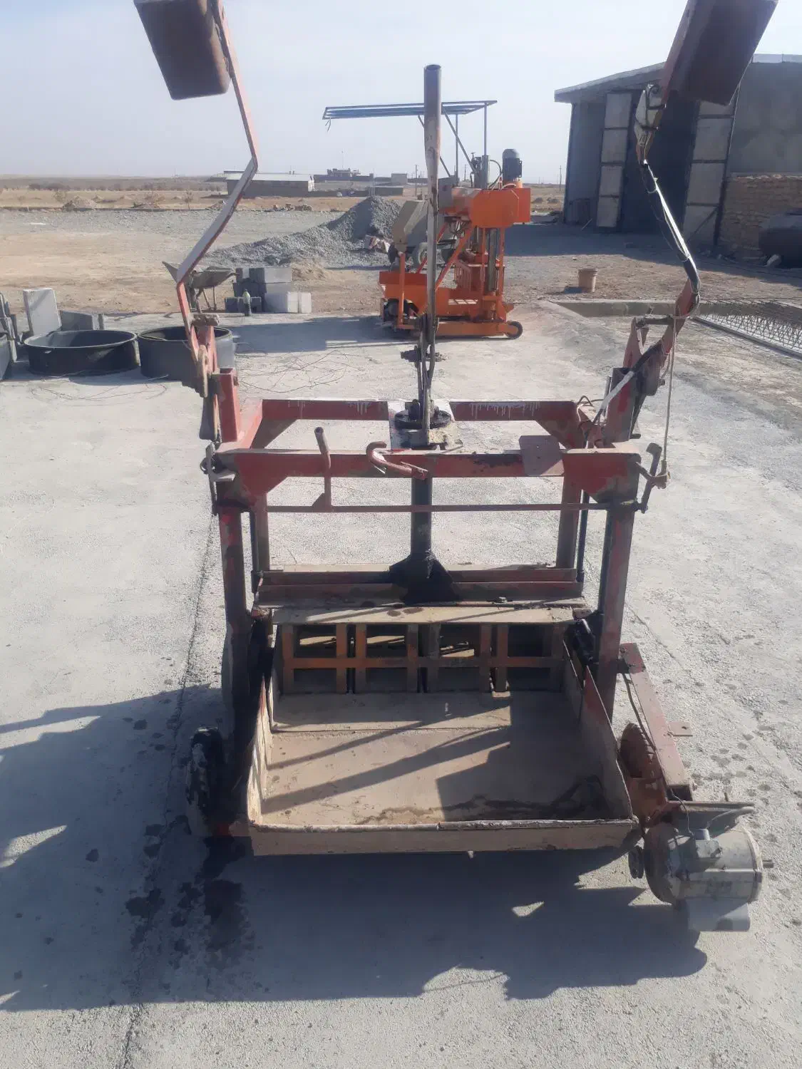 بلوک زن دستی|ابزارآلات|کبودرآهنگ, |دیوار