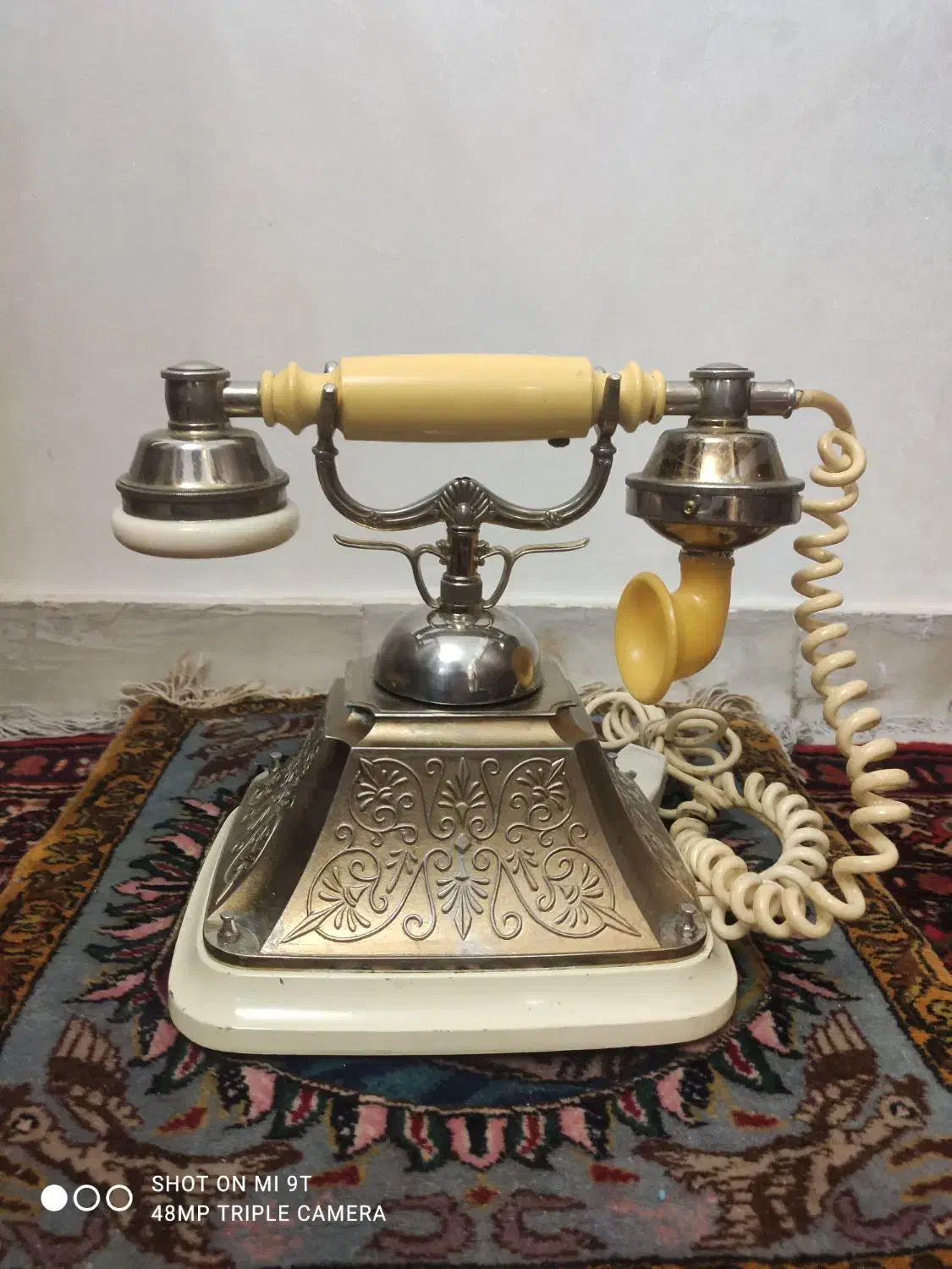 تلفن سلطنتی ژاپنی آنتیک|کلکسیون اشیاء عتیقه|تهران, شهرک پرواز|دیوار